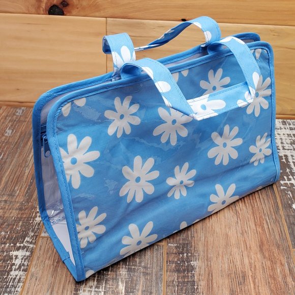AVON Toiletry/Makeup Bag - Picture 1 of 6